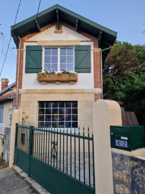 Villa Bagatelle à 300m de la plage centrale, 3 chambres